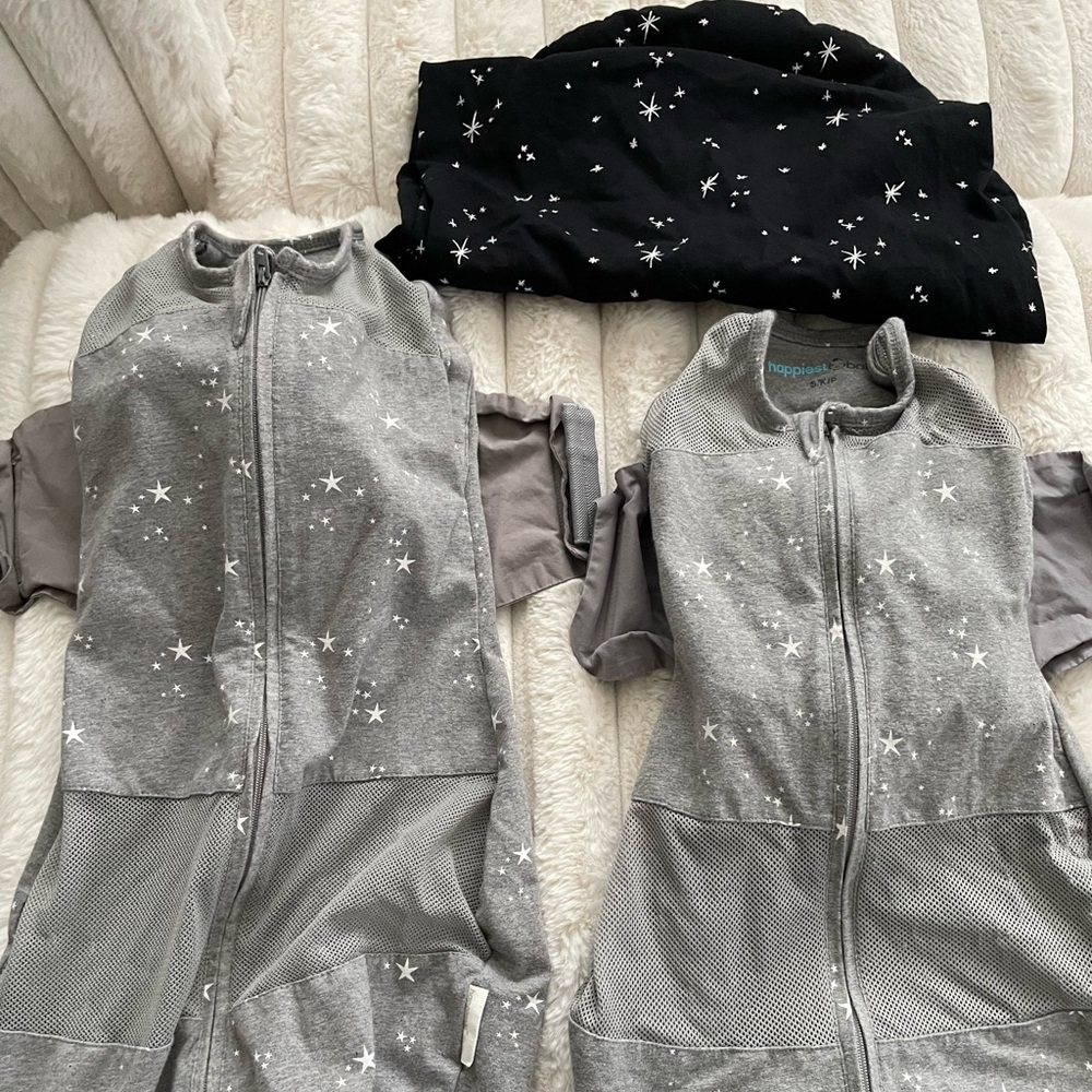 SNOO happiest baby sleep sacks and sheet, like new